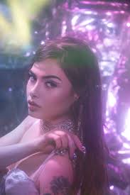 Auditions for photographers and models for an outdoors shoot