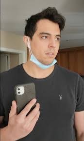 Alex Landa's Instagram, Twitter & Facebook