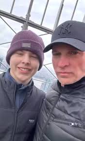 We are going to remove people that are not active in this group So only  name your state to keep you Active Signed by ... Steve Burton management!!!