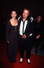 Courteney cox is an american actress, director, and producer. Courteney Cox And David Arquette In 1996 Remember When These Celebrity Couples Went Public For The First Time Popsugar Celebrity Uk Photo 82
