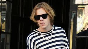 Born and raised in sydney, charlton kenneth jeffrey howard, better known as the kid laroi, set his sights on a career in music from a young age. The Kid Laroi Talks His Love Of Fashion Biggest Splurges In New Interview Listen Now The Kid Laroi Just Jared