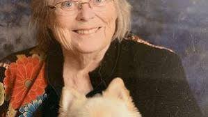 Carol Howes's Instagram, Twitter & Facebook