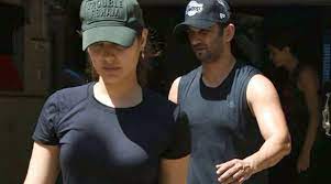 Rhea was also summoned to the police station in the sushant singh death case for the questioning. Rhea Chakraborty Was Arrested In A Bogus Case With No Evidence By Ncb Lawyer Entertainment News The Indian Express