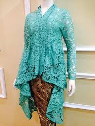 Yuk, intip potret seru malang night. 42 Kebaya Brokat Modern Di Malang Trend Masa Kini