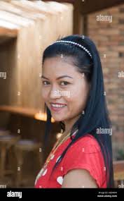 Thailand wai smile hi-res stock photography and images