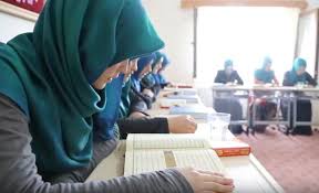 Przede wszystkim takie gwiazdy, jak np. Ferie Z Koranem Turcja Indoktrynuje W Szwajcarii Euroislam