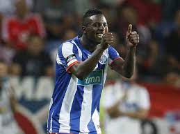 Silvestre varela plays for portugal league team fc porto and the portugal national team in pro evolution soccer 2013. Varela Renova Com O Fc Porto