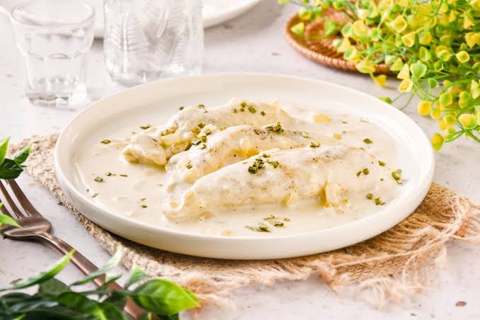 Pechugas de pollo con salsa de queso