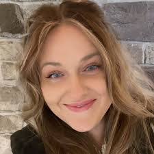 Bridget Gilmartin's Instagram, Twitter & Facebook