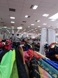 De l'ameublement à la mode, au vestimentaire, en passant par la mercerie ainsi que vous pouvez également retrouver nos tissus dans nos magasins : Yarn Shops Shop Au Fil Du Tissus Portet Sur Garonne