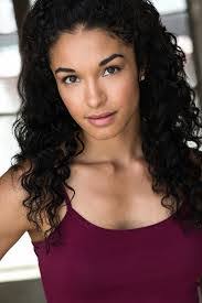 Elizabeth Bart's Instagram, Twitter & Facebook