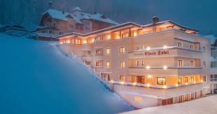 Sauber, sehr freundliche, herzliche inhaberfamilie, bei denen man merkt, dass sie das haus erika mit viel herz führen. Hotel In Ischgl Chasa Sulai