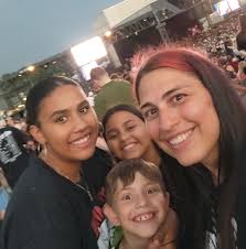 Can anyone recommend an Art club locally please?