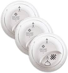 How do i reset the breaker of the smoke detector ? First Alert Brk Sc9120b 3 Hardwired Smoke And Carbon Monoxide Co Detector With Battery Backup 3 Pack Amazon Com