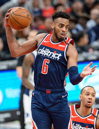 Isaac evolue etue bofenda bonga was born in 1999 in neuwied, germany. Troy Brown Jr Wikipedia