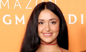 Love Island's Leah Kateb Reveals Cosmetic Treatment Regimen