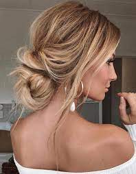 In The Modern Year Of 2019 Every Celebrity Girls And Superior Ladies Want To Wear The Perfect Look To Enhance The Messy Hairstyles Hair Styles Chic Hairstyles