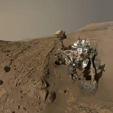 Nasa's mars curiosity rover snags the most detailed image ever of the martian landscape — and uncovers a hint at the possibility of past life in the process. Nasa S Mars Curiosity Rover Marks First Martian Year With Selfie Time
