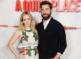 Jungle cruise star emily blunt gave an update on how she makes it work with husband john krasinski, plus dwayne the rock johnson gushed about his own incredible marriage. How Old Is Emily Blunt And Who Is Her Husband John Krasinski