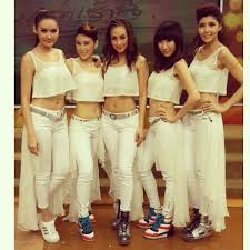 หญิง รฐา ถูกหวานใจหนุ่ม ตุลย์ ตุลยเทพ ทำเซอร์ไพรส์ขอแต่งงาน พร้อมเผยความรู้สึกหลังเพลง จีนี่จ๋า เวอร์ชั่น 2021 โดนดราม่าหนัก แถมโดนเปรียบ. 5 à¸ªà¸²à¸§ 2002 à¸£à¸²à¸•à¸£ à¸¢ à¸‡à¹€à¸› à¸° à¸« à¸™à¹€à¸‹ à¸¢à¸° à¹„à¸¡ à¸¡ à¹€à¸›à¸¥ à¸¢à¸™
