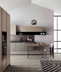 A Tribute To 60 S And 70 S Doimocucine Italy Kitchen Design Modernkitchen Sixtiesstyle Seventiesstyle Geometricprint Minimal 부엌 디자인 모던 부엌 디자인 인테리어 디자인
