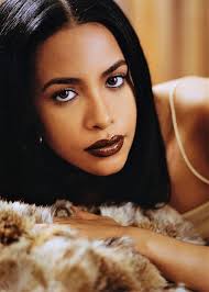 This photo shoot by Christopher Kolk is beautiful, I love the photos,  Aaliyah is so beautiful, I want more !!! 😩🙏🏽👑💔🕊️💖✨