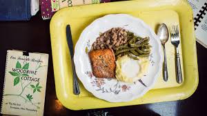 The typical soul food dinner always includes some southern deep fried chicken, some form of greens (usually collard greens with lots of cajun spices) and some fresh baked cornbread. The History Of The Southern Meat And Three Eater
