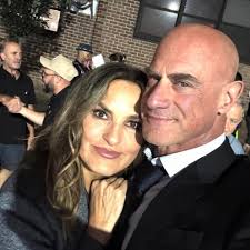 Lindsay Arnold shares sweet moment between her 2 daughters from 4th of  July: See the video