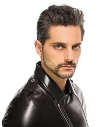 Hoy cumple años Joaquín Alejandro Furriel es un actor teatral,  cinematográfico y televisivo argentino. Fecha de nacimiento: 26 de agosto  de 1974 Buenos Aires