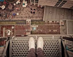 Dann nichts wie los nach berlin zum bungee jumping! Base Flying Von Jochen Schweizer In Berlin Park Inn Hotel Berlin