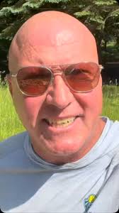 Congratulations to Dylan Jaen (SC), the Bronze Ball winner in the Boys 18s  Doubles at the Easter Bowl! 🐰🥉🐰