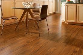 You know you want laminate flooring, and now you want to narrow down ideas to make your floor perfect for your home. Laminate Flooring Trends