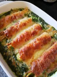 Hier klicken und gleich nachkochen! Spinatauflauf Mit Gefullten Schinken Kase Rollchen Von Haselspitzmaus Chefkoch Rezept Rezepte Lecker Kochen Einfache Gerichte