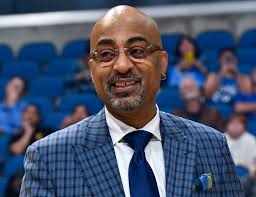 Dennis Scott
