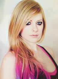 Avril Lavigne Purple Pink And Blue Hair Avril Lavigne Beauty Coloured Hair