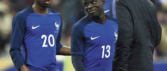 Ils ont joué un rôle déterminant dans la qualification de leur pays pour les huitièmes de finale de l'euro 2016 grâce à la précision de leurs passes. Euro 2016 La Nouvelle Vague Bleue L Humanite