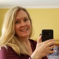 Christie Hunter's Instagram, Twitter & Facebook