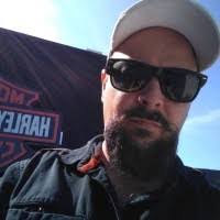 Andrew Couto's Instagram, Twitter & Facebook