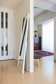 1 056円でカンタンに実現 壁美人 で ニトリ の姿見を壁掛けにdiy 片づけ収納ドットコム 収納 アイデア 壁 ニトリ