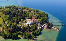 Offizieller twitterkanal der insel mainau, botanischer garten, schlosspark und freizeitparadies mitten im bodensee. Insel Mainau Blumen Paradies Am Bodensee Entdecken