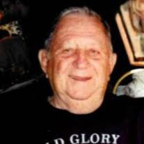 Michael Iraci's Instagram, Twitter & Facebook