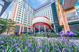 It has a 10 hectare (24 acre) campus comprising academic and residential blocks adjacent to the sunway lagoon theme park. Sunway University Charts Its Course On The World Map Pr Newswire Apac