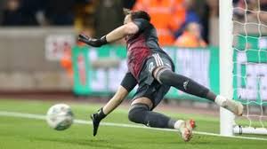 Liverpool have recalled goalkeeper danny ward from his loan spell at aberdeen. Leicester City Danny Ward Goalkeeper