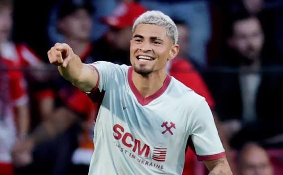 El venezolano Gleiker Mendoza se estrenó con gol en la UEFA Champions League. ¿Qué marca histórica alcanzó el zuliano en el empate del Shakhtar Donetsk? 👉 Entra al enlace y conoce la