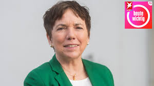 Margot käßmann, botschafterin des rates der evangelischen kirche in deutschland (ekd) für das. 2ym4vzeywwowrm