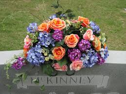 Flowers By Amy Weddings And Design May 2010 Artificial Flower Arrangements Flower Arrangements Diy Artificial Flower Arrangements Diy