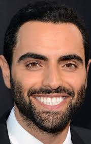 Фаршад Фарахат