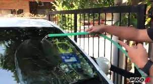 Maskulin nak kongsikan tips 'dua bahan rahsia' yang anda boleh cari di dapur dan fungsinya adalah untuk membuatkan habuk sukar melekat pada jaring mahupun bilah kipas. Ni Rahsia Kereta Aku Tak Mudah Lekat Pr08 Super Saver