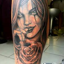 Chicana e rosa Vera Rao