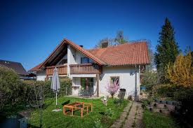 Auch eigenheime und grundstücke zum bau von immobilien werden angeboten. Haus Kaufen In Straubing Immopionier De Die Suchmaschine Fur Immobilien